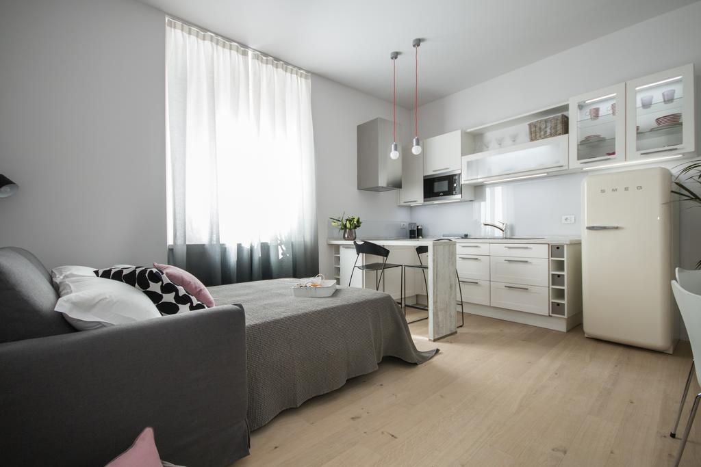 Cavour 51 Leilighet Lecco Eksteriør bilde